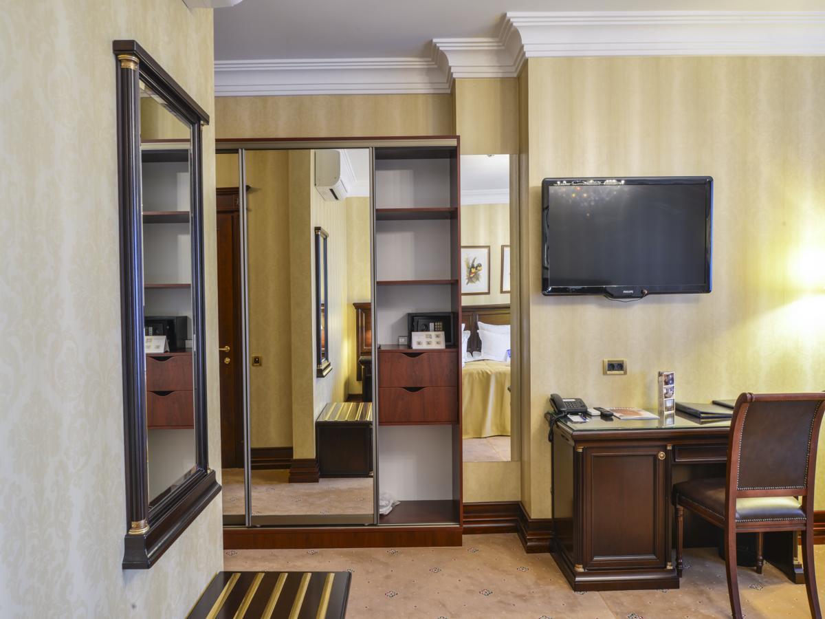 La Gioconda Boutique Hotel Odesa Exterior photo